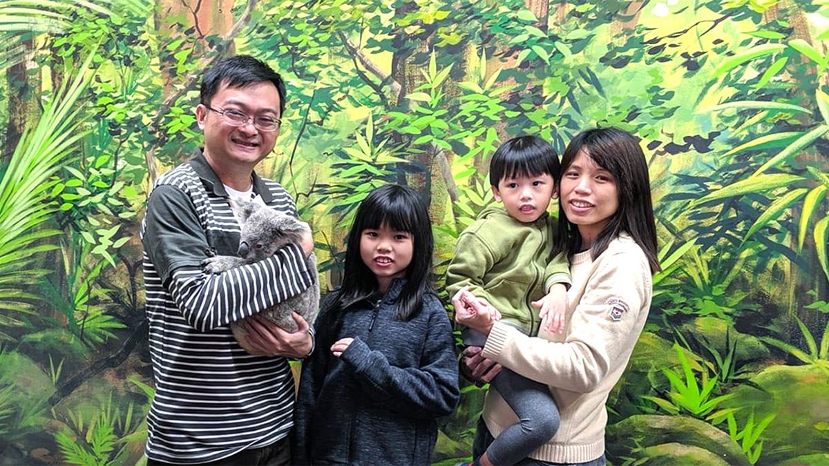 This Financial Blogger Retired at 39 and Likes That You Hate It